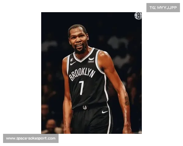 杜兰特上赛季场均266分高效表现再现180俱乐部水准稳居联盟顶级射手行列 杜兰特上赛季场均266分高效表现再现180俱乐部水准稳居联盟顶级射手行列