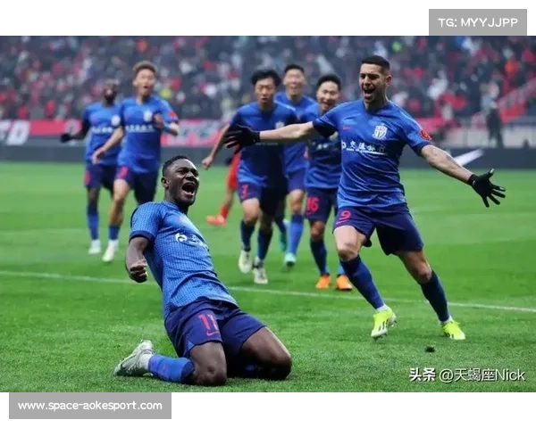 上海申花1-0小胜深圳新鹏城,保留争冠希望,落后海港2分 上海申花1-0小胜深圳新鹏城,保留争冠希望,落后海港2分