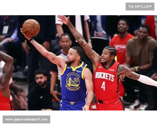 杰伦·格林增肌见效，火箭后卫冲击力提升明显